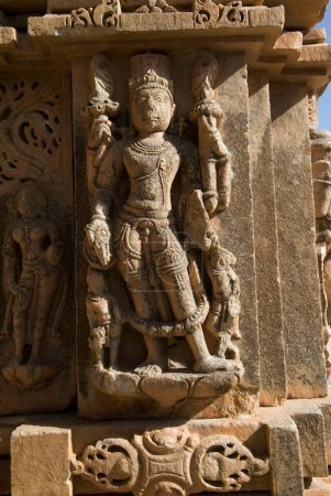 Estatua tallada en el templo de Sas Bahu; Kumbhalgarh; Rajasthan; India