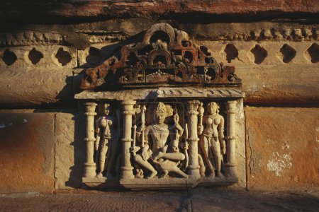 Téléchargez les photos : Seigneur Vishnu 9ème siècle Magarmandi Temple Nimaj, Pali, Rajasthan, Inde - en image libre de droit
