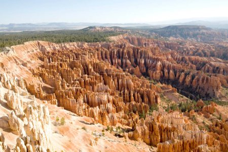 Foto de Hoodoos; pilar de rocas hecho por la erosión en el parque nacional Bryce Canyon; Estados Unidos de América - Imagen libre de derechos