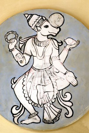 Wandbild von Varaha oder dem Wildschwein; dritte Inkarnation von Lord Vishnu, der den Dämon Hiranyaksha in Ambalpadi tötete; Udupi; Karnataka; Indien