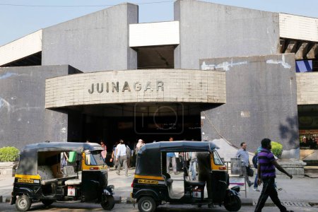 Téléchargez les photos : Juinagar gare, Navi Mumbai, maharashtra, Inde, Asie - en image libre de droit