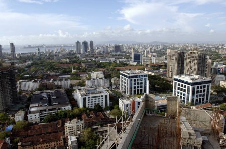 Foto de Skyline from Marathon building, Lower Parel, Mumbai, Maharashtra, India, Asia - Imagen libre de derechos