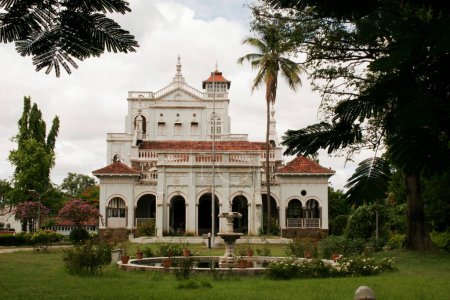 Arquitectura única del palacio de Aga Khan construido en 1892 por el sultán Mohamed Shah; Pune; Maharashtra; India