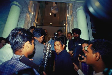 Foto de El jugador de cricket indio Sachin Tendulkar en su restaurante Tendulkars - Imagen libre de derechos