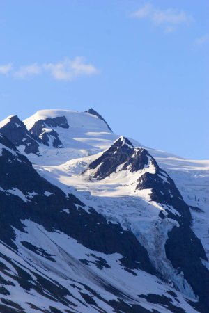 Montagnes enneigées ; Whittier ; Alaska ; États-Unis d'Amérique