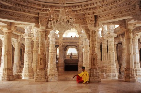 Téléchargez les photos : Temple Jain, Adinath, Ranakpur, Rajasthan, Inde - en image libre de droit