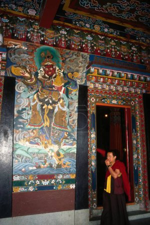 Foto de Monasterio budista, pintura mural, monasterio rumtek, Sikkim, India - Imagen libre de derechos