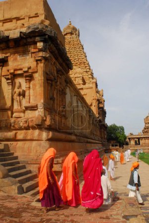 Téléchargez les photos : Temple Brihadeshwara également appelé Grand temple (Periya koil) construit au 10ème siècle après JC Par Raja Chola dédié au Seigneur Shiva à Thanjavur, Tamil Nadu, Inde - en image libre de droit
