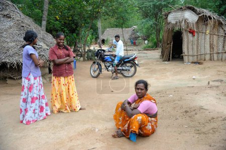 Foto de Damas rurales, Thanjavur, Tamil Nadu, India - Imagen libre de derechos