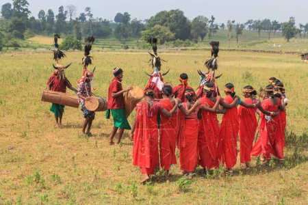 Téléchargez les photos : Danseurs de corne de bison, bastar, chhattisgarh, Inde, asie - en image libre de droit