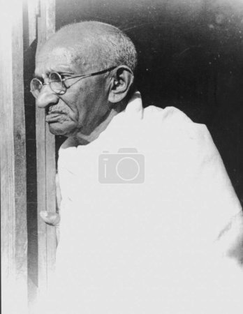 Téléchargez les photos : Mahatma Gandhi noir et blanc photo - en image libre de droit