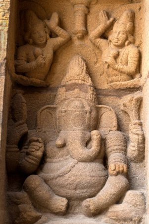 Téléchargez les photos : Sculpture de ganesh dans le temple kailasanatha, kanchipuram, kancheepuram, Tamil Nadu, Inde - en image libre de droit