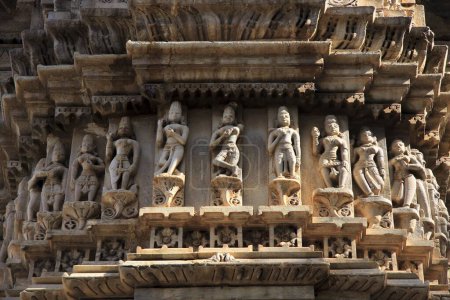 Téléchargez les photos : Temple Jagdish ; Vishnu Mandir construit par Maharana Jagat Singh en 1651 ; Udaipur ; Rajasthan ; Inde - en image libre de droit