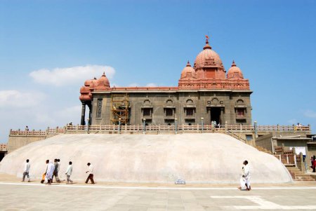 Foto de Vivekananda Mandapam, 180 pies de altura inaugurado en 1970, monumento a la roca Vivekananda en Kanyakumari, Tamil Nadu, India - Imagen libre de derechos