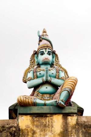 Téléchargez les photos : Statue de hanuman sur le temple ranganathaswamy à srirangam près de Tiruchirappalli, Tamil Nadu, Inde - en image libre de droit