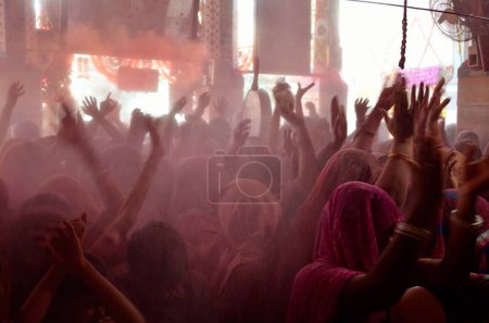 Téléchargez les photos : Dévoilé profiter du festival faag avec Abeer et Gulal Jodhpur Rajasthan Inde Asie - en image libre de droit