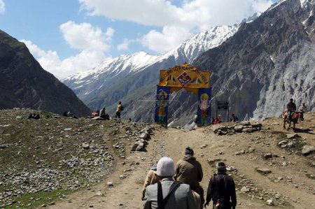 Téléchargez les photos : Pèlerin sangam à la grotte sainte, amarnath yatra, Jammu Cachemire, Inde, Asie - en image libre de droit