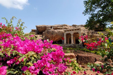 Téléchargez les photos : Grottes Khandagiri & Udaygiri ; Bhubaneswar ; Orissa ; Inde - en image libre de droit
