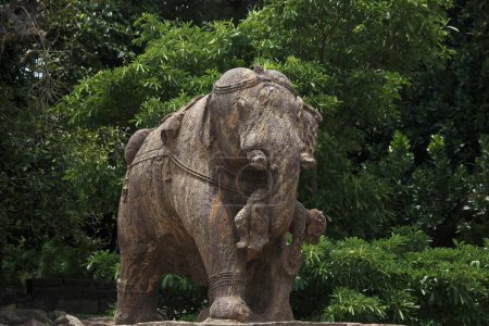 Téléchargez les photos : Statue d'éléphant, temple Konarak Sun, Orissa, Inde Patrimoine mondial de l'Unesco - en image libre de droit