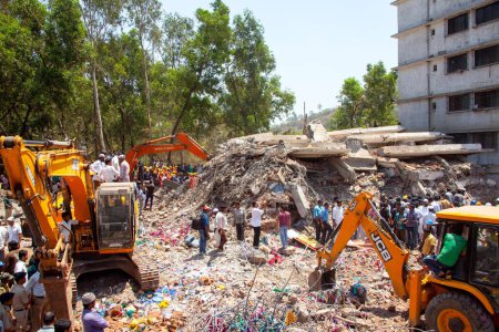 Photo for Lucky building collapse, crane clearing debris, Mumbra, Bombay, Mumbai, Maharashtra, India - Royalty Free Image