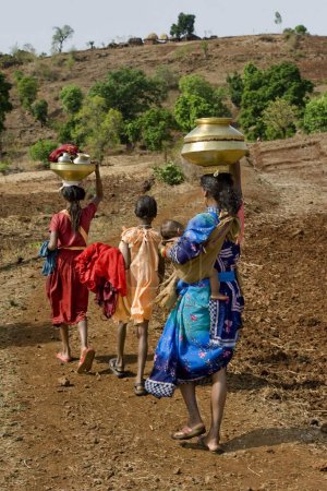 Téléchargez les photos : Pénurie d'eau, dindori, Madhya Pradesh, Inde, Asie - en image libre de droit