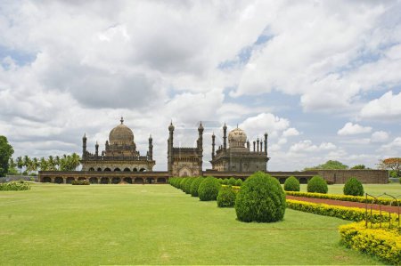 Islamische Architektur, erbaut von Ibrahim Adil Shah II 1580-1626 für seine Königin; Ibrahim Roza; Bijapur; Karnataka; Indien