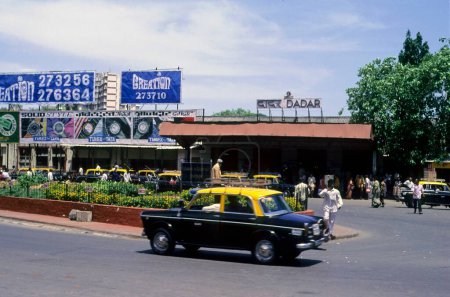 dadar station ; mumbai bombay ; maharashtra ; india