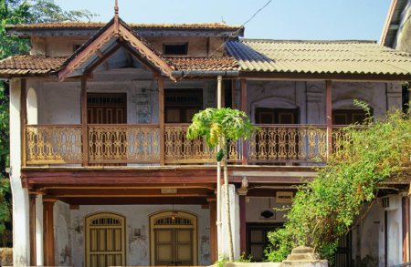 Altes Haus, Udvada, Gujarat, Indien 