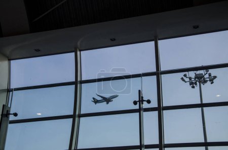 Foto de Avión, aeropuerto de hyderabad, andhra pradesh, india, asia - Imagen libre de derechos