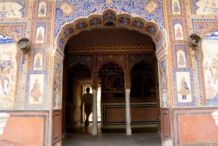 Foto de Entrada de Haveli o mansión; Shekhawati; Rajastán; India - Imagen libre de derechos