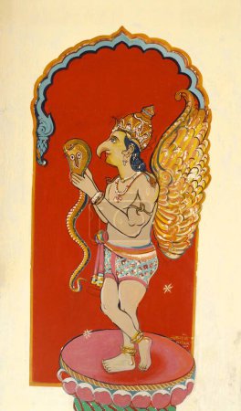 Téléchargez les photos : Peinture du véhicule Garuda du seigneur Vishnu tenant serpent à l'entrée du temple Vitthal à la colline Parvati ; Pune ; Maharashtra ; Inde - en image libre de droit