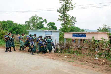 Foto de Niños que van a la escuela Visakhapatnam andhra pradesh - Imagen libre de derechos