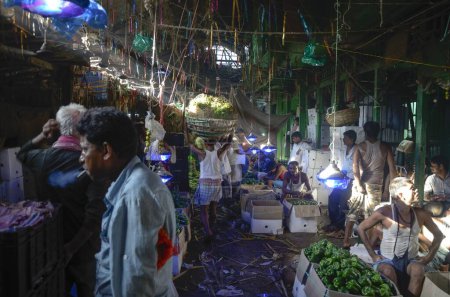 Téléchargez les photos : Marché aux légumes Koley, Kolkata, Bengale occidental, Inde, Asie - en image libre de droit