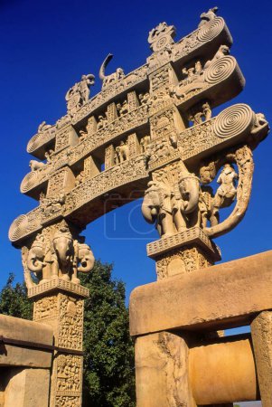 Téléchargez les photos : Sanchi stupa, Madhya Pradesh, Inde - en image libre de droit