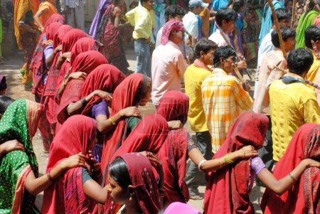 Foto de La danza del festival sagrado, distrito Vadodara, Gujarat, India - Imagen libre de derechos