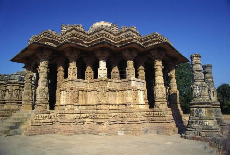 Téléchargez les photos : Modhera Temple solaire Solanki Période 1026 AD, Gujarat, Inde - en image libre de droit