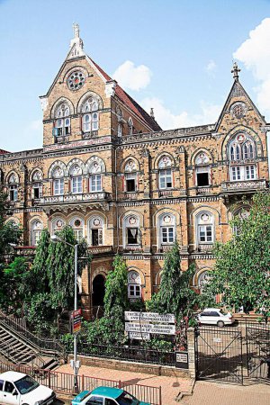 Foto de Edificio Byramjee Jeejeebhoy institución y colegio junior de comercio; Charni carretera; Bombay Mumbai; Maharashtra; India - Imagen libre de derechos