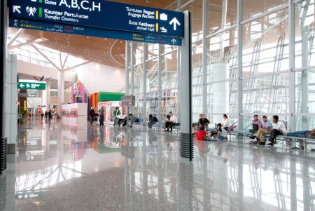 Téléchargez les photos : Aéroport de Kuala Lumpur, Malaisie - en image libre de droit