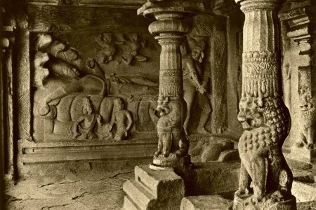 Téléchargez les photos : Carte postale ancienne Arjuna Pandavemahabalipuram ; Mahabalipuram Mamallapuram district Kanchipuram ; Tamil Nadu ; Inde - en image libre de droit