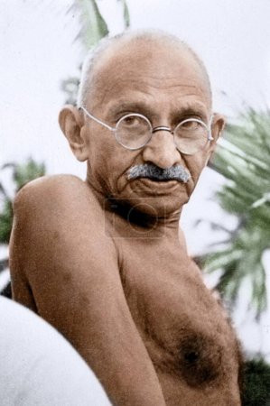 Téléchargez les photos : Mahatma Gandhi à la réunion de prière du soir, Mumbai, Maharashtra, Inde, Asie, mai 1944 - en image libre de droit