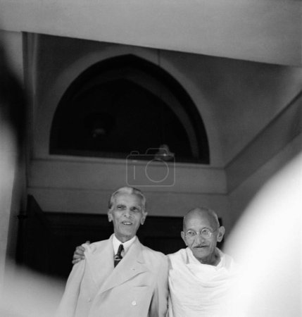 Photo for Mahatma Gandhi with Muslim leader Muhammed Ali Jinnah at Mumbai, Maharashtra, India, September 1944 - Royalty Free Image