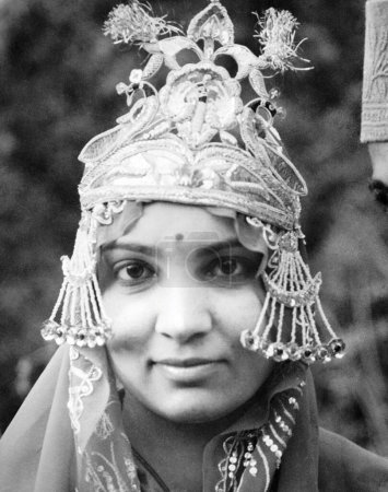 Foto de Mujer india en vestido de novia; India 1940 - Imagen libre de derechos