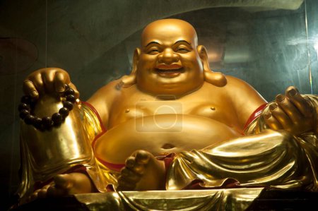 Téléchargez les photos : Bouddha riant au temple de la grotte de perles, Penang, Malaisie, Asie - en image libre de droit