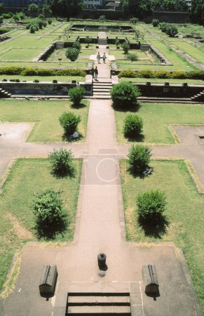 Vista aérea del jardín interior, shaniwar wada, pune, maharashtra, india 
