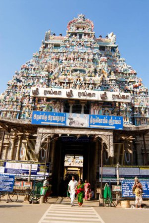 Shri Ranga; Shri Thirukoiel; Shri Rangam; Haupteingang des Gopuram am Sri Ranganathswami Tempel; Tiruchirappalli; Trichy; Tamil Nadu; Indien