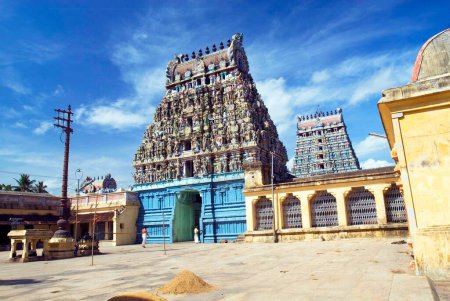 Téléchargez les photos : Temple Amerthakadeswarar à Thirukkadaiyur, Tamil Nadu, Inde - en image libre de droit
