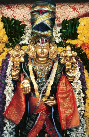 Shreenivas Perumal Lord Vishnu während des Masimagham Festivals im Pondicherry Union Territory; Indien