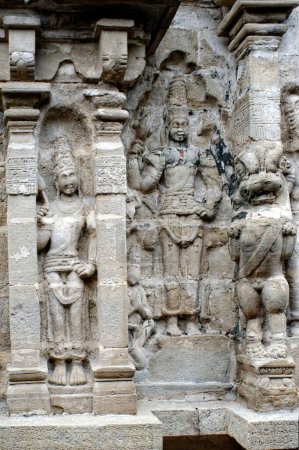 Relief sur le mur du temple Perumal de Vaikuntha à Kanchipuram au Tamilnadu Inde Asie