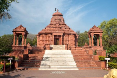 Téléchargez les photos : Temple solaire gola mandir à Morar, Gwalior, Madhya Pradesh, Inde - en image libre de droit