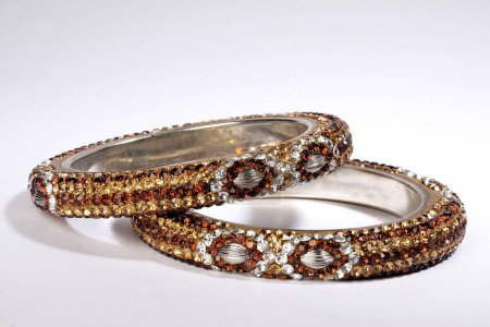 Foto de Diamante en brazaletes, India - Imagen libre de derechos